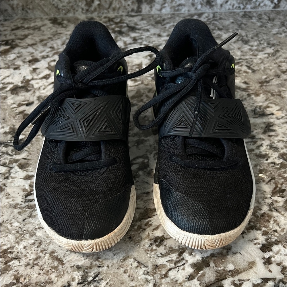 Nike Kids Black Sneakers with White Soles size 13